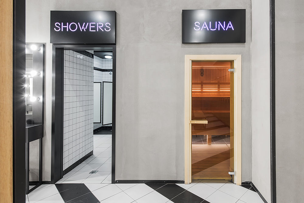 Фото Стеклянные двери (цельностеклянные)