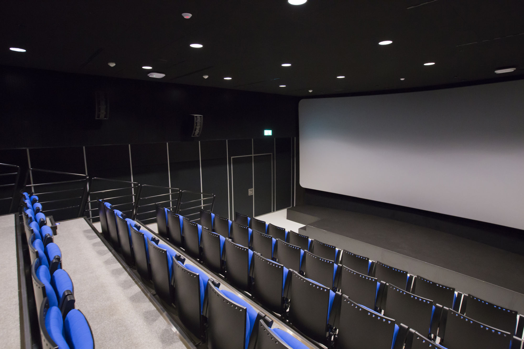 Фото Глухие раздвижные перегородки NAYADA SmartWall H5/H7