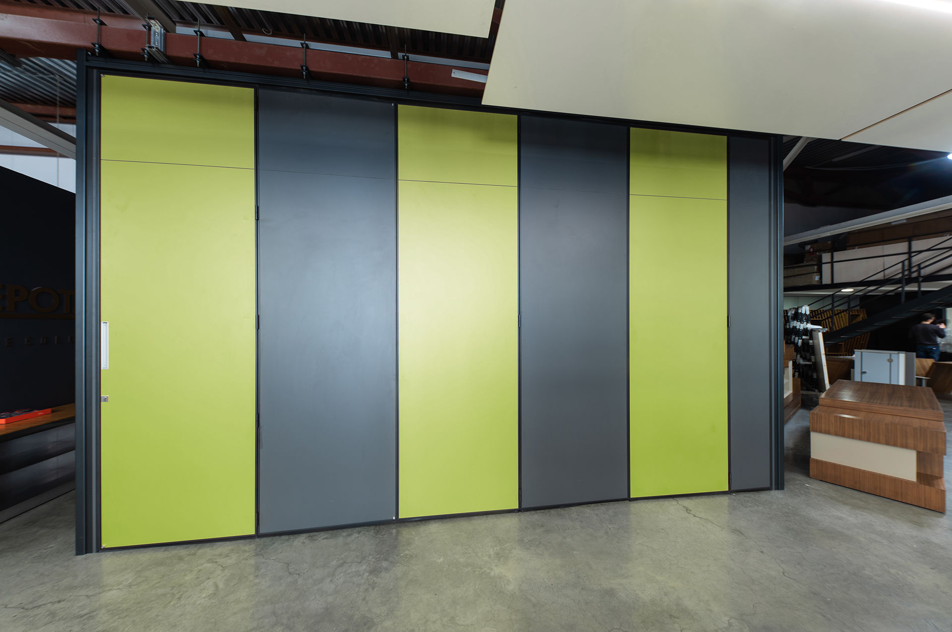 Фото Глухие раздвижные перегородки NAYADA SmartWall H3