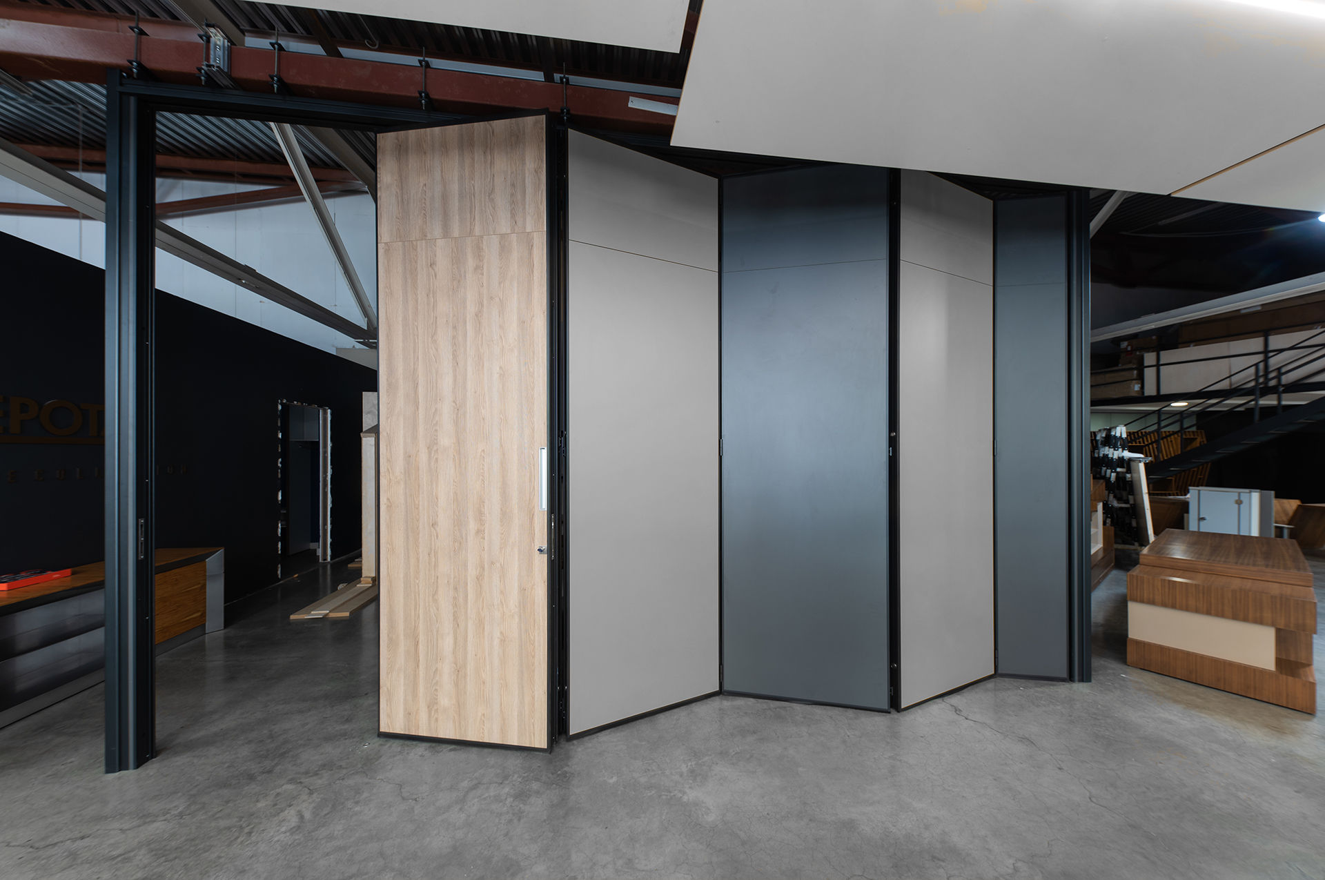 Фото Глухие раздвижные перегородки NAYADA SmartWall H3