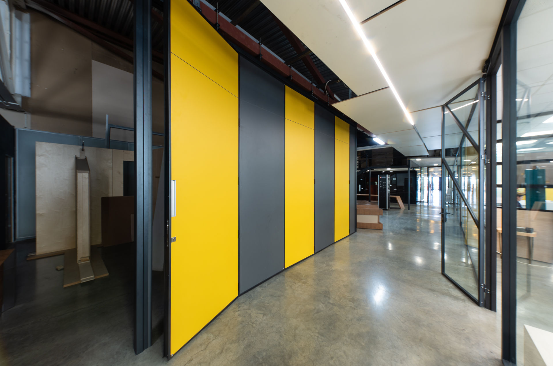 Фото Глухие раздвижные перегородки NAYADA SmartWall H3