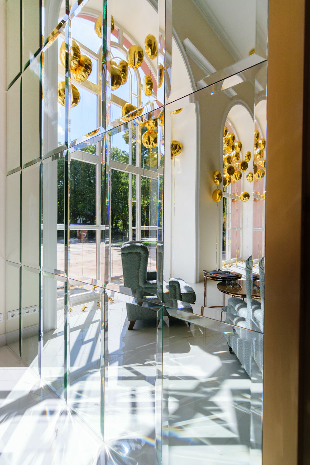 Фото Перегородки из ценных пород дерева NAYADA-Regina Line