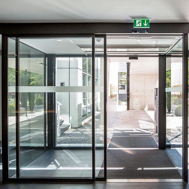 Фото Автоматические двери