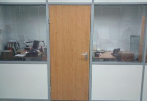 В офисе компании «Полистирол» установлены перегородки Nayada Standart.