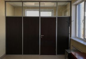 Установка  офисных перегородок  на  Заводе кровельных материалов