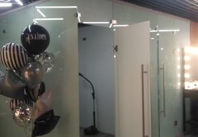 Организация рабочих мест мастеров для салона красоты UNLIDER