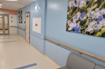 Облицовка HPL компакт пластиком в клинике