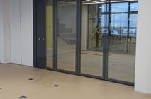 Установка раздвижной перегородки и козырька в школе г. Губкинский