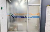 Изготовление и монтаж стационарных перегородок TWIN и двери Nayada Intero W г. Екатеринбург в IT-компании «Тензор»