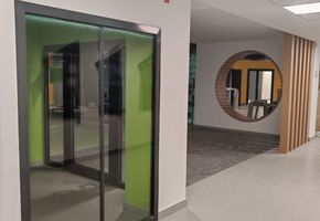Обустройство школы г. Лабытнанги от компании «Наяда»