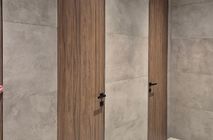 Установка дверей и перегородок в центральном офисе Застройщика Брусника