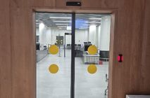 Монтаж дверей и перегородок в Международном аэропорту Рощино имени Д. И. Менделеева