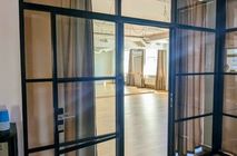 Перегородки и двери Nayada-Quadro для студии йоги г. Екатеринбург ул. Бажова, 70.