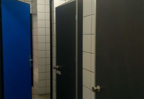 Двери в проекте Компания Nayada приняла участие в ремонте офисных помещений «Дворец Молодежи»