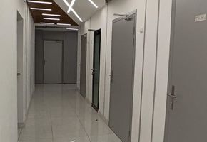 Двери NAYADA-Vitero в проекте Реконструкции детского обучающего центра «Золотое Сечение»