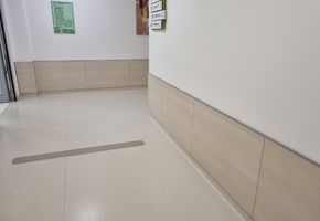 Панели из HPL компакт-пластика в проекте Облицовка HPL компакт пластиком в клинике