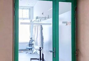 Двери VITRAGE I,II в проекте Установка стеклянных перегородок Nayada TWIN и дверей Vitrage I на школьном комплексе г. Екатеринбург.