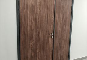 Двери NAYADA-Vitero в проекте Обустройство школы г. Лабытнанги от компании «Наяда»