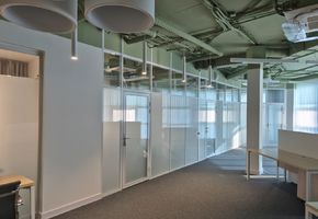 Двери VITRAGE I,II в проекте Стационарные перегородки Nayada –Standart и двери Наяда VITRAGE I для ООО «Специализированный застройщик Мидгард Рус»