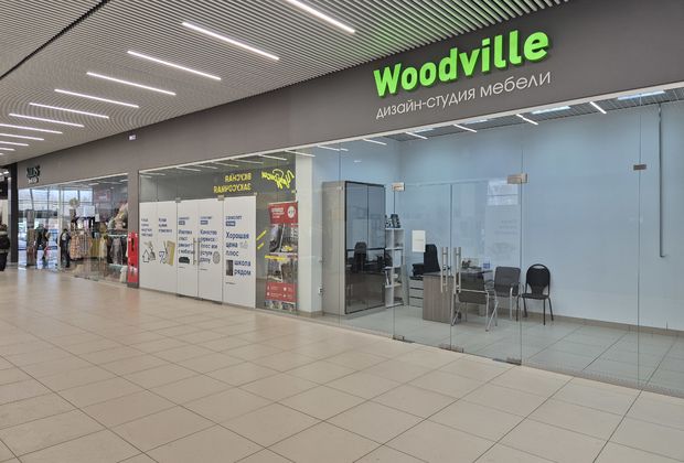 Проект Изготовление цельностеклянной перегородки для дизайн-студии мебели Woodville