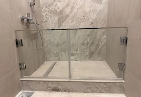 Душевые кабины Nayada Shower в проекте Изготовление душевой перегородки для «Авторского квартала Машаров»